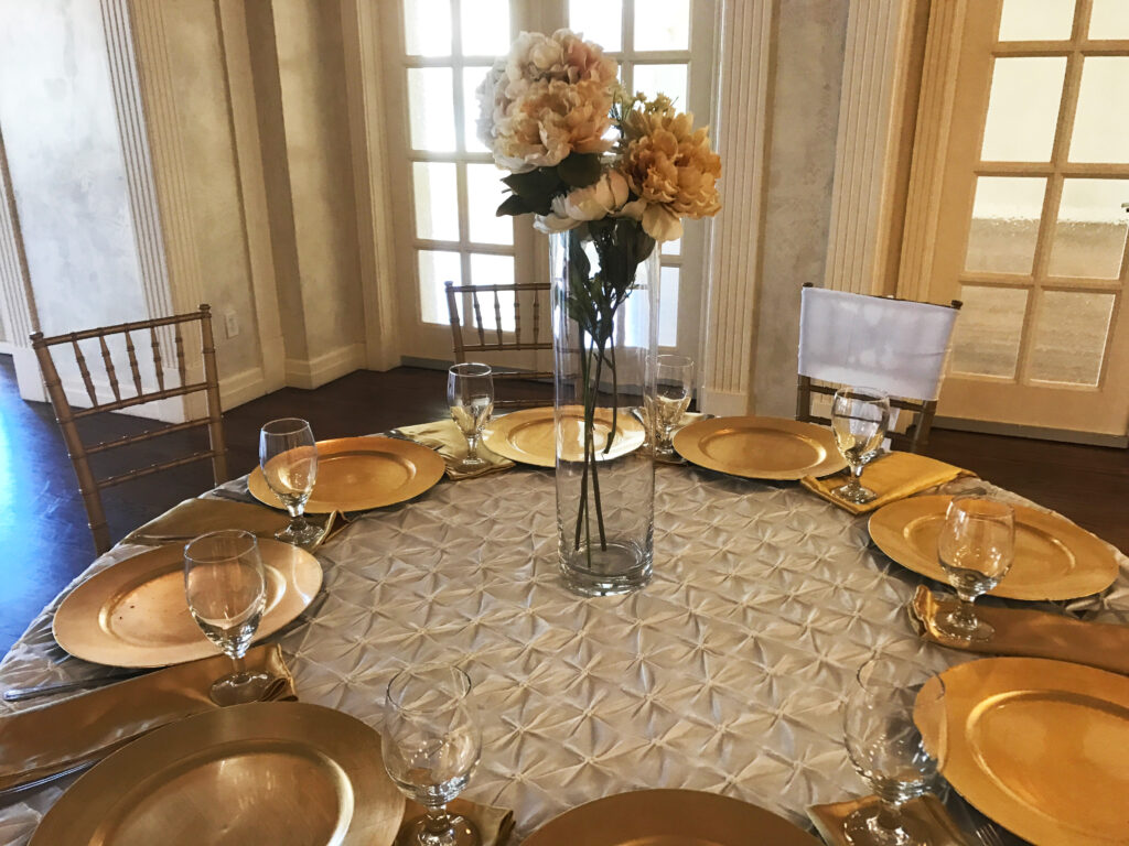 Classy table with golden details and cloth patterns